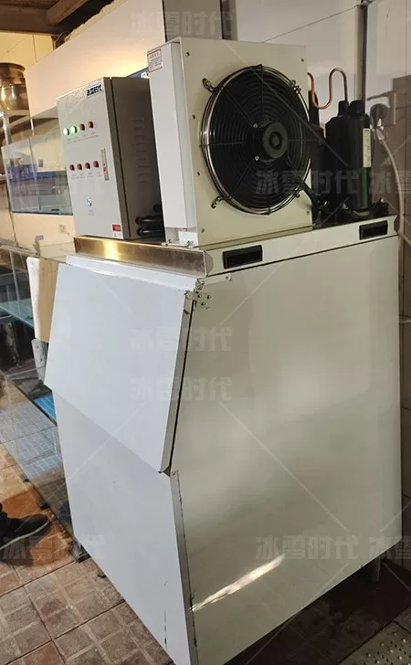 Application scenarios of the 200-kilogram block ice machine in restaurants